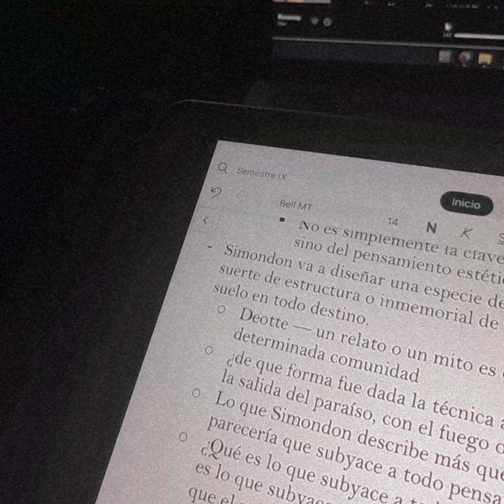 98studyamanda's tweet image. ♡ 30/04/22 
~ por hacer: 
( ) Escuchar clases que me faltan 
( ) Resumir textos que ya leí