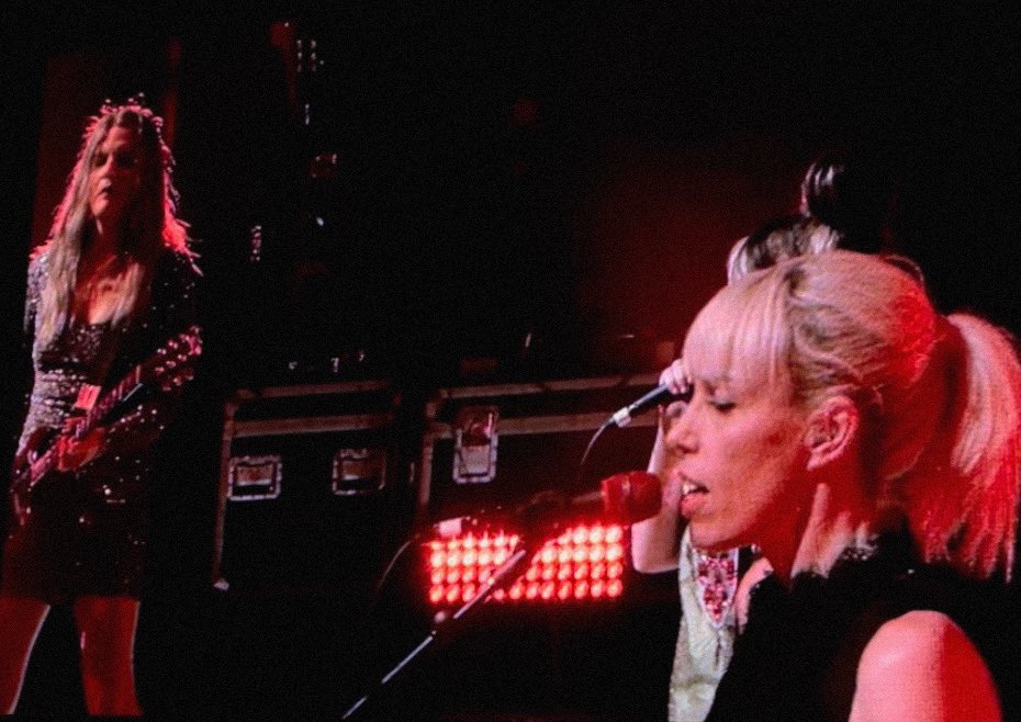 leafcooler's tweet image. photos I took from when I saw #bikinikill last night :D