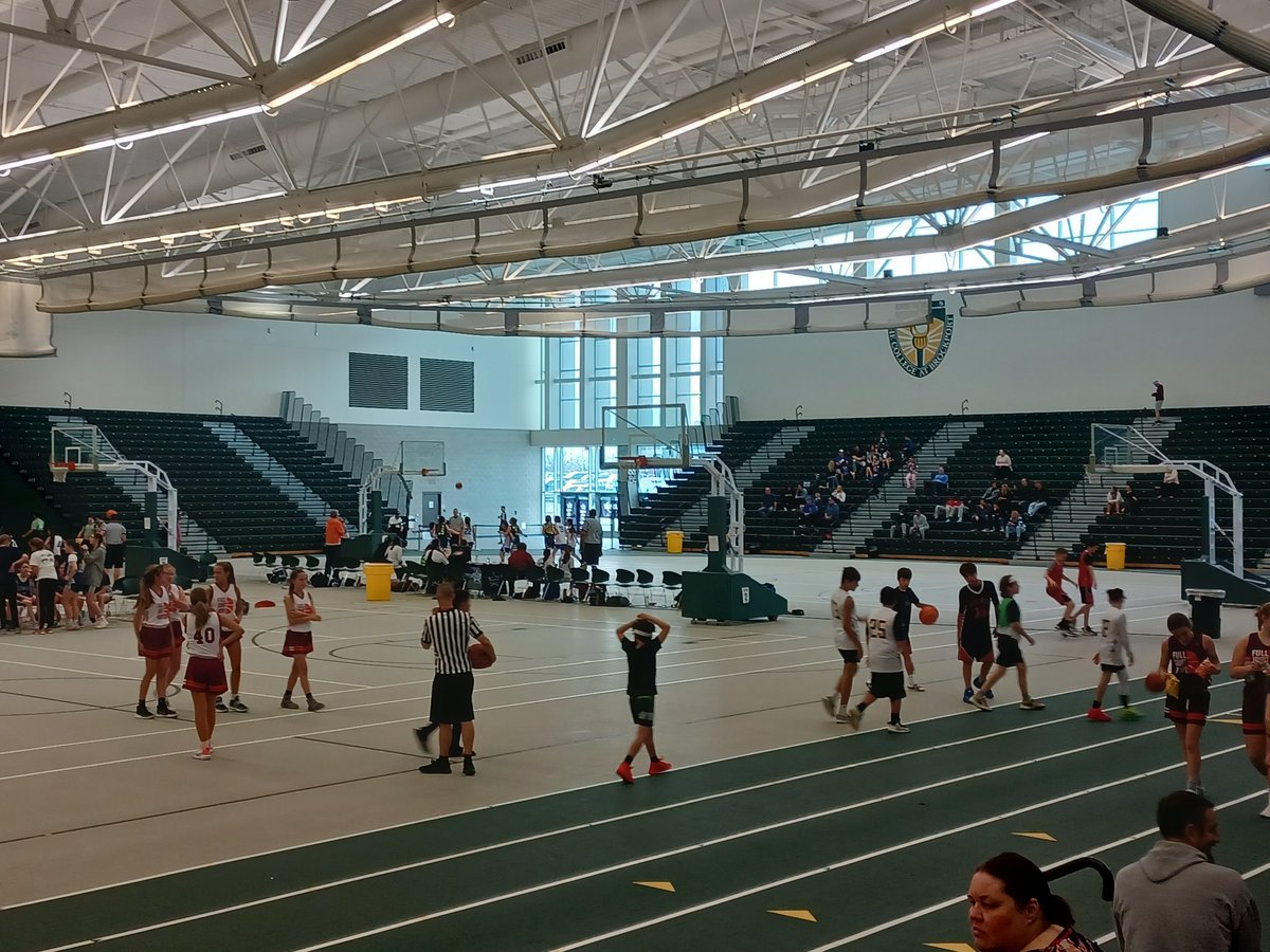 RAP_Hoops's tweet photo. Be Great Even Late.  Even as the sun starts to go down the action 🎬 stays up. The 22nd Annual Running of the Rochester Rumble 🐎 will be going from 9am to 9pm today and right back at it 9am tomorrow.  🏀 🏀 🏀 🏀  #BeGreatEvenLate https://t.co/2TymQSdUEY