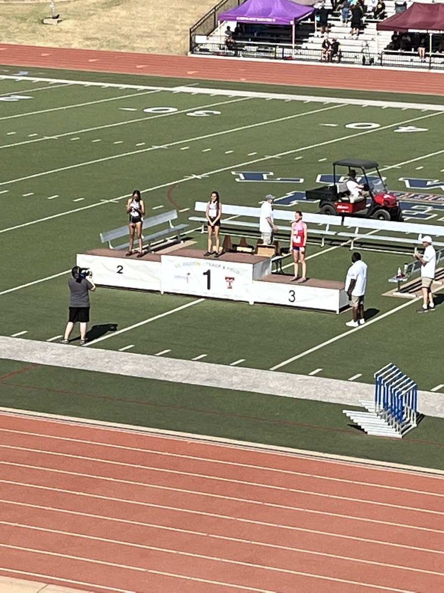 Kylie on the medal stand for the 1600m! 🥉 <a href="/Grapevine_HS/">Grapevine High School</a> <a href="/GCISD_Athletics/">GCISD Athletics Dept.</a> <a href="/GrapevineXC/">Grapevine High School Cross Country</a>