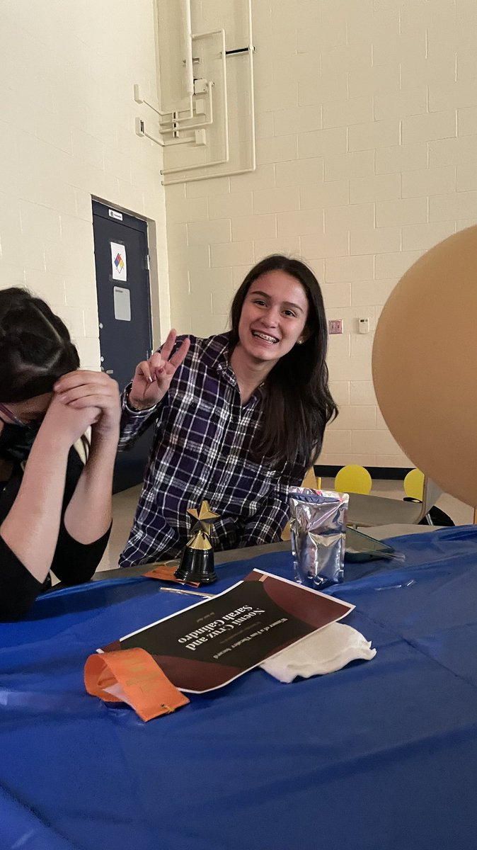 ChessYwla's tweet photo. 1st place celebration yesterday! Congratulations Sarah on placing 1st place in UiL Chess Puzzle. YWLA has gotten 1st place two years in a row! @veronicateaches @YISDFineArts @MalindaVillalo1 @AmyKiraSmith1 https://t.co/y0N8VsAdEh