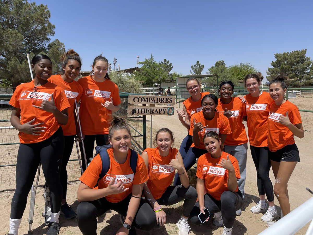 UTEPVB's tweet photo. Today, UTEP hosted its annual day of service - Project MOVE. Our team, along with other students, faculty, staff & alumni came together to give back to the community! ๐งก๐๐ค๐ผ
๐Compadres Therapy & The Child Crisis Center
#BePartOfSomethingBig
#UTEPProjectMove
#UTEPVolleyball https://t.co/SF3KFv5wkF