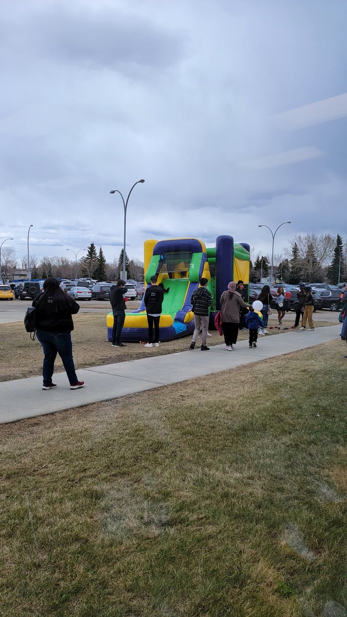 Happening now at Castledowns YMCA! #BMSAHealthFair We are here until 8pm tonight!