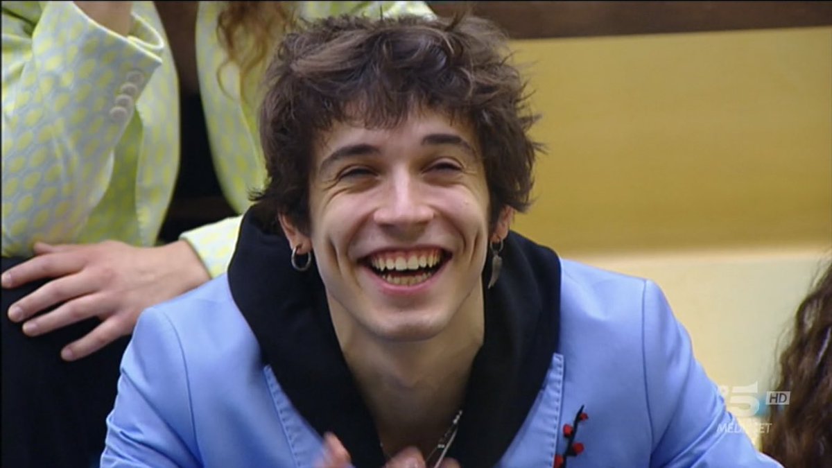 dcate13's tweet photo. cosa vuoi che ti dica #Amici21 #alex https://t.co/tpoTOYUkZe
