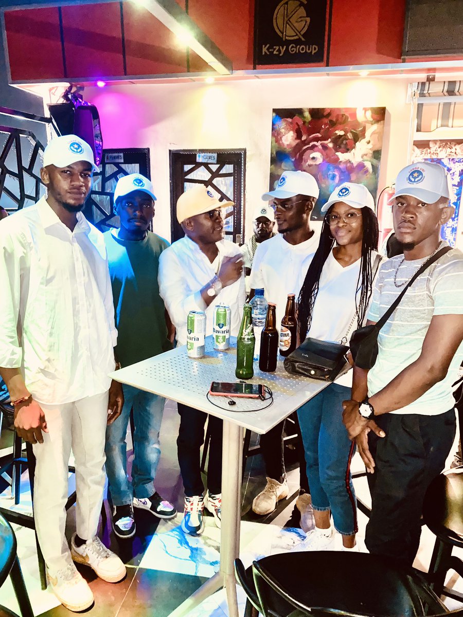 Bansadi2's tweet photo. Ensemble,le changement est possible 🖖@KabangaKapuya @heritierwata29 @SDamany @melbay25 @KPauljordan @n_nzimoly @andre_mumaka https://t.co/IkkQxVzEf4