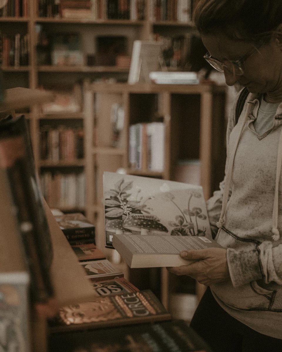 JerseyIndie's tweet image. Today marked the Grand Opening of @AsburyBookCoop at its new location at 644A Cookman Avenue in Asbury Park, NJ. 

instagram.com/p/Cc_mVkgrEV9/…

Photography by @davidrosslawn 

#AsburyPark #NewJersey #independentbookstore #shoplocal #shopsmall #NJsmallbusiness
