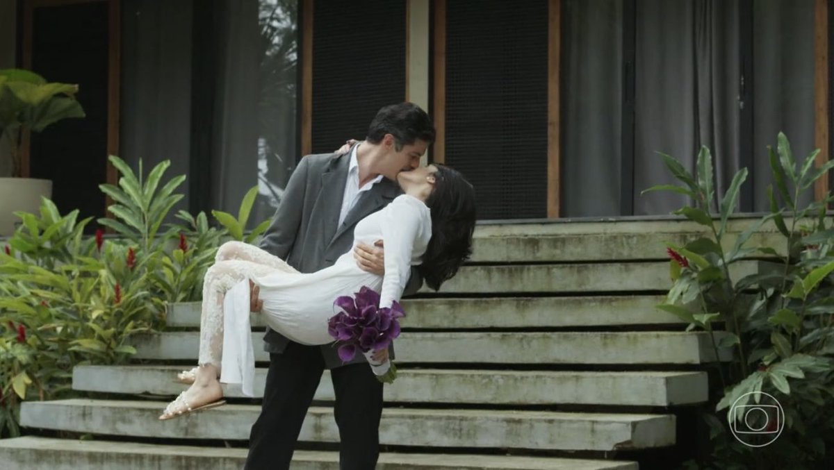 centralflagui's tweet image. enfim, casados! 💍🤍