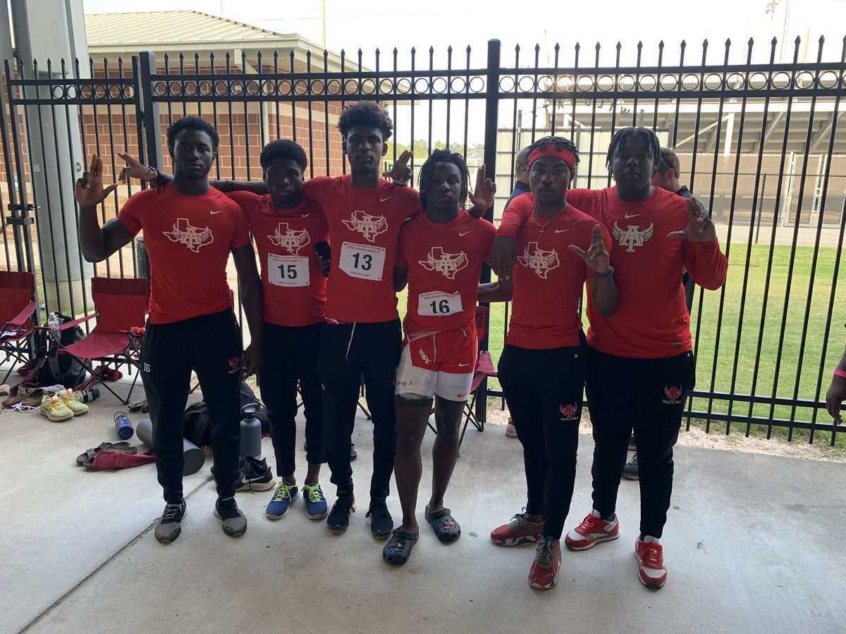 CoachMFernandez's tweet photo. Congrats to all the athletes and coaches that have advanced to the State Meet, it’s going to be a great one. Just want to say thank you to our athletes and coaches for an amazing season, even though we didn’t advance, job well done @Alief_Athletics @ATaylorHS @AliefISD https://t.co/nfeTU64Qie