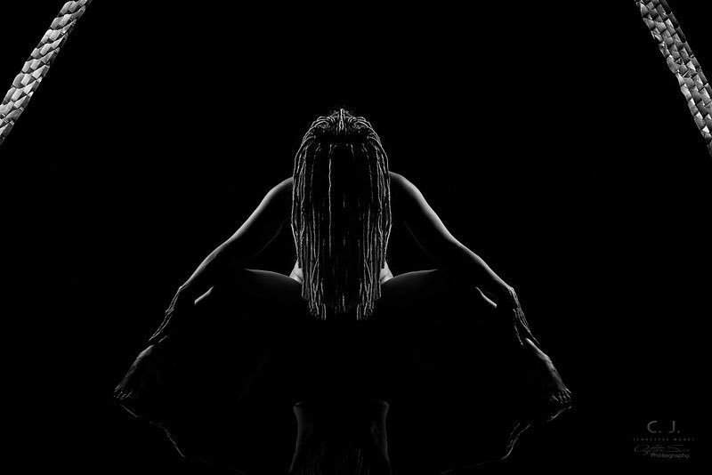 aftersixphoto's tweet photo. Special Studio shoot with model: CJ… long dreds we’re put to great use! Black & White shoot!!!
#aftersixphotography #blackandwhitephotography #artnudes #bllack #blackmagic https://t.co/xZEAXCTVoZ