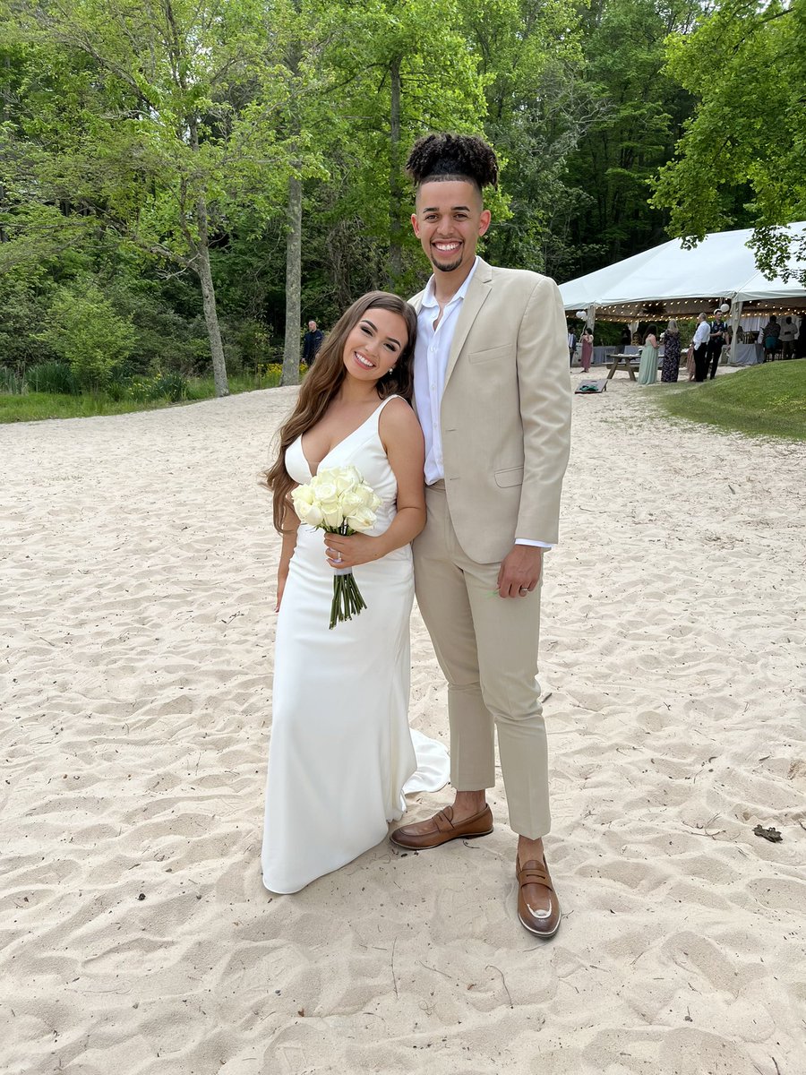 mamapride5's tweet photo. So happy to be able to witness my nephew’s wedding!! https://t.co/yt87tAHVfK