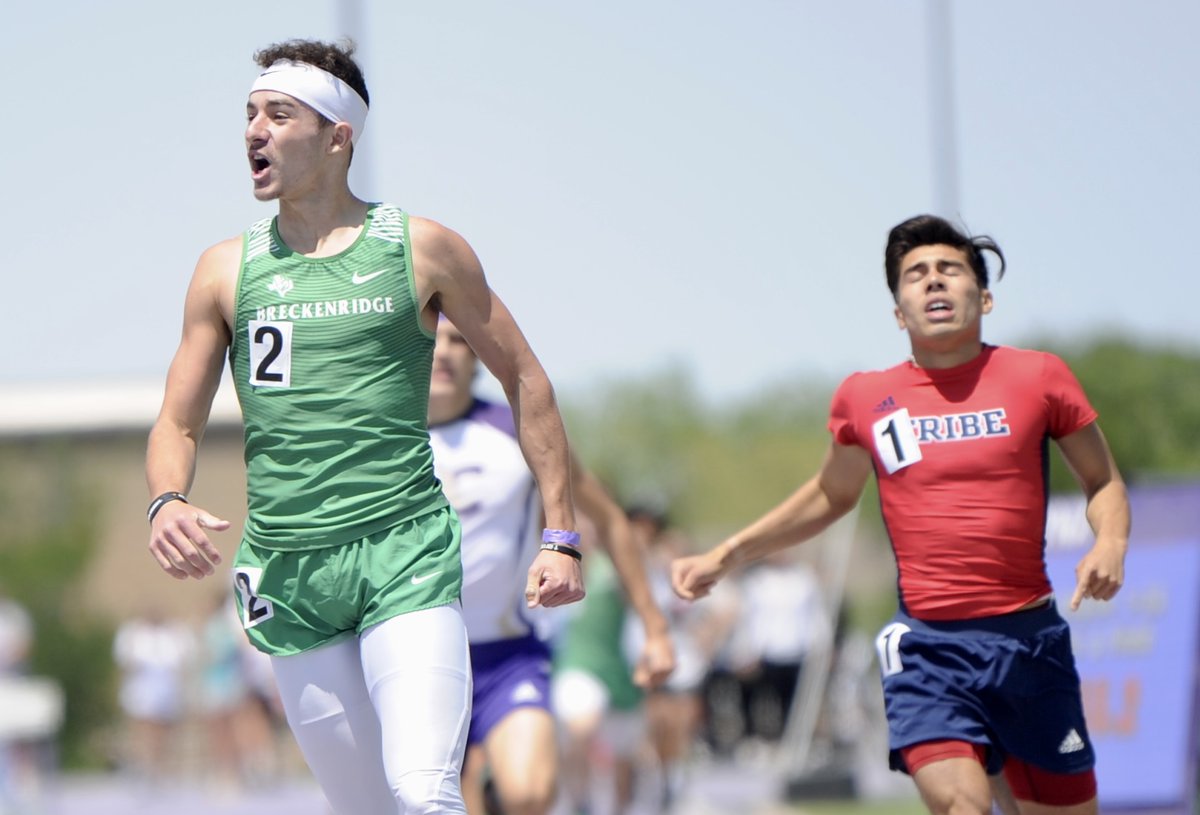 CarsonDField's tweet photo. Region I-3A track storylines:

- Merkel's @AlyssaOMalley1 wins four golds; staves off Phillips PR in 100H.
- Breckenridge boys second overall; @QBChaseLehr1  golden in 800.
- Merkel's Burns golden in 300H.
- Comanche's Morales medals twice.

Full story: https://t.co/AuqMDXYKET https://t.co/vR1QYkj0r1