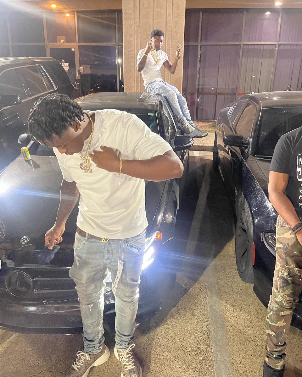 ZacSavage2L's tweet photo. 💫💫 https://t.co/CigLtTuHHt
