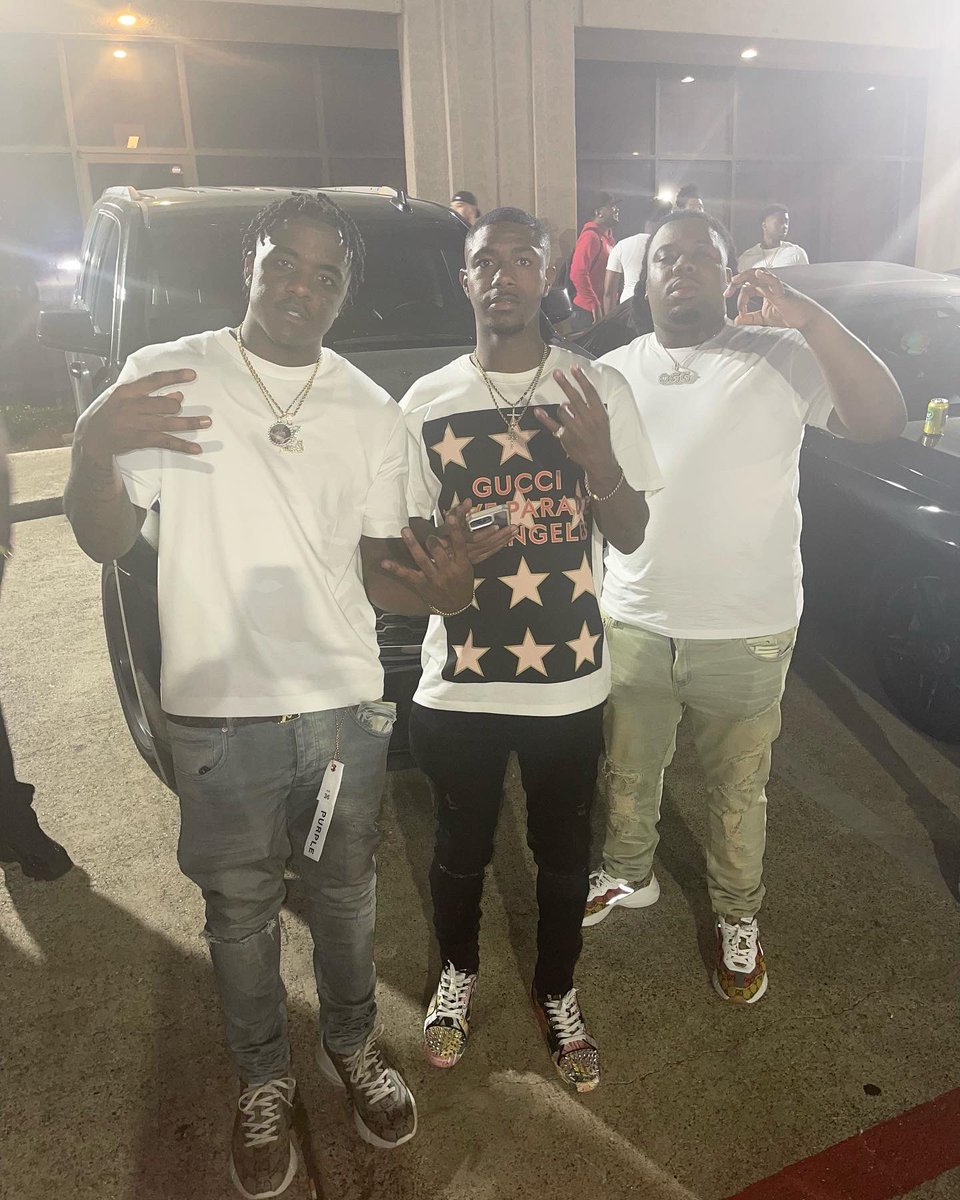 ZacSavage2L's tweet photo. 💫💫 https://t.co/CigLtTuHHt