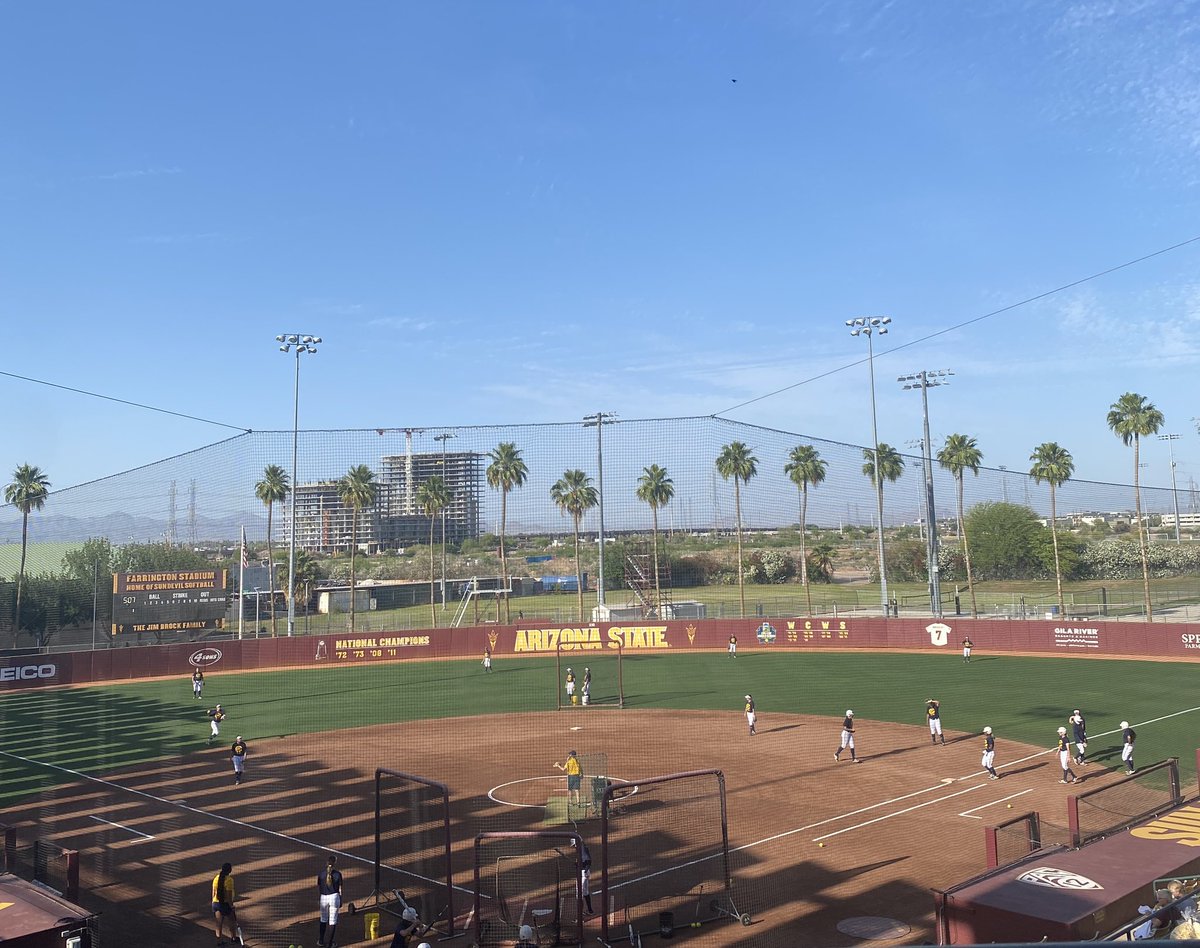 _JakeSeymour's tweet photo. On sight for tonight’s matchup against Arizona State and California. First pitch is 50 minutes away. @CronkiteSports

#CALvsASU https://t.co/bVvKFtA7tz