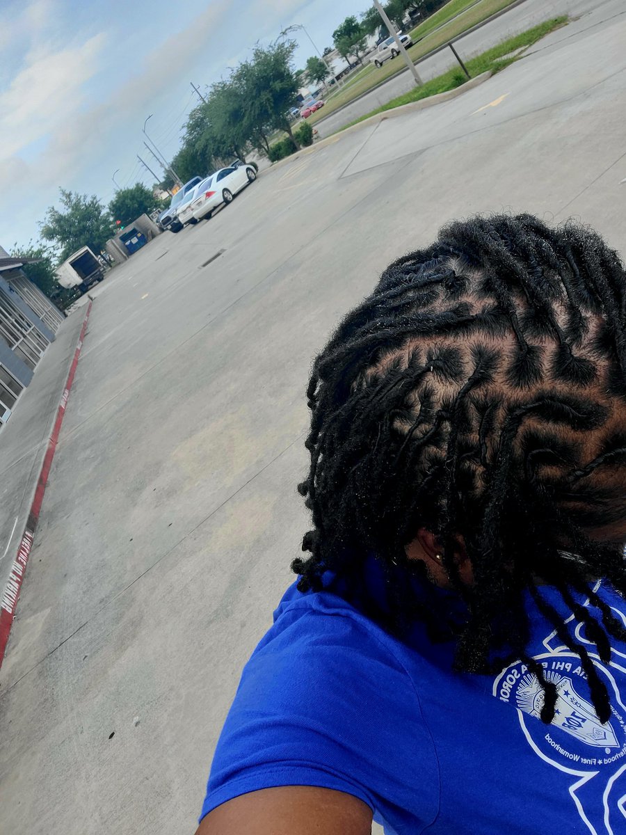 BlueLove_1920's tweet photo. Fresh retwist, who dis? #BlessedByTheBest #AnointedHands https://t.co/SbrcOuzmeh