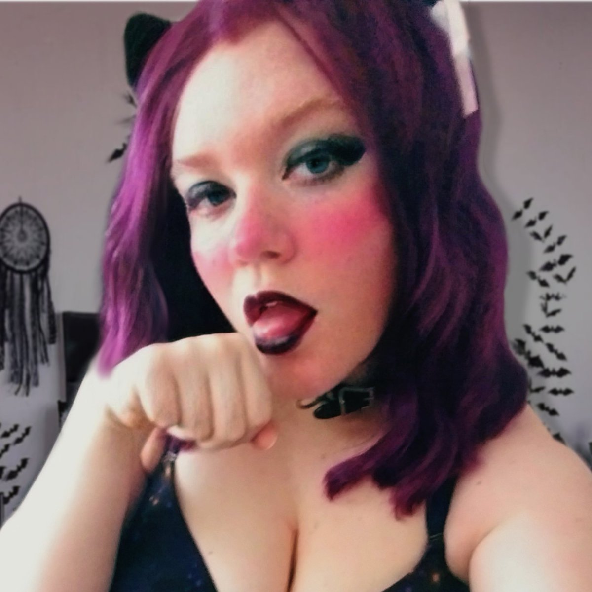 PixieBell15's tweet photo. Just another cropped preview of what you can see on my #onlyfans https://t.co/twCZZqOSql
#sellingpictures #SellingContent #onlyfansbabe #OnlyfansMom https://t.co/xZPHFA0H4W