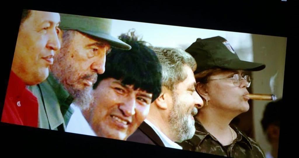 ReusingPaulo's tweet image. Os democráticos unidos  kkkkkkk