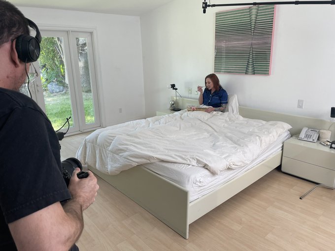 Redo tweet&hellip;Super fun and sexy day on set for @TeamSkeet #MomSwap with @_SophiaLocke_ @OliviaJayXXX @mrblaccwood<a class="tags" href="/tag/teamskeet">@teamskeet</a><a href="/tag/momswap"class="tags"><span>#momswap</span></a>