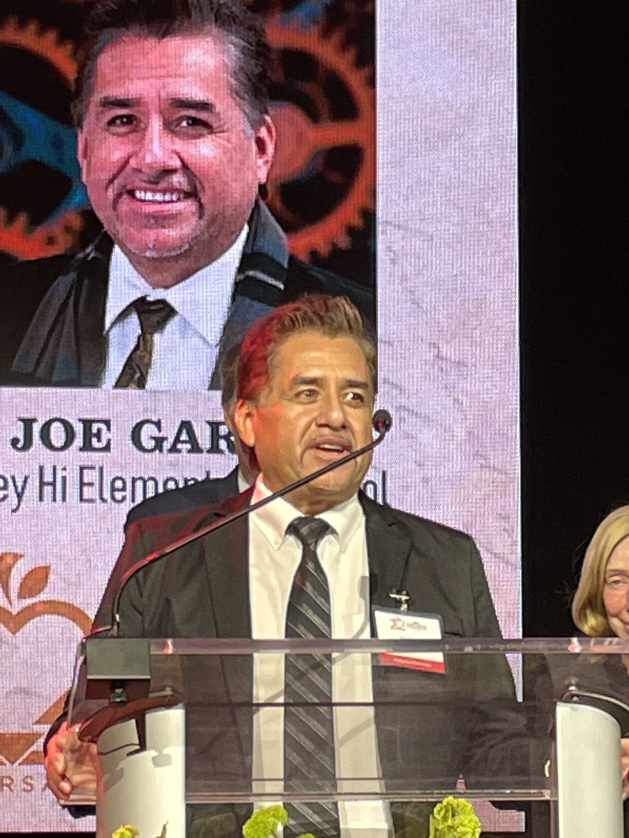 NISD's tweet photo. Congratulations to Joe Garay from @NISDValleyHi! He is the STATE winner at the HEB Excellence in Education Awards in the Rising Star Elementary category! We are so proud of him! #HEBExcellence #NISDFamily https://t.co/Pb3z0Heqt3