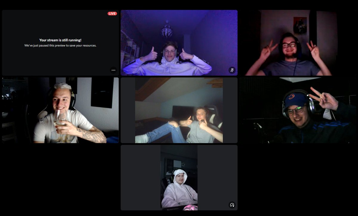 Heute wurde nicht getrunken 👍

<a href="/Greeen_RL/">Greeen</a> <a href="/Mrln259/">JustMarlon7🏎️</a> <a href="/Mizu_RL/">ir_</a> <a href="/MnG_RL/">Sven</a> @TwistrRL (<a href="/chelliiiiii/">𝓒𝓱𝓮𝓵𝓵𝓲 🌸</a> war Fotograf)