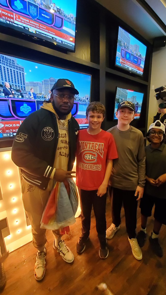 When you are at a restaurant with your kid's hockey team and get to watch firsthand someone from Ottawa being drafted to the NFL! Unbelievably exciting for him, his family and friends! Congratulations Jesse Luketa! <a href="/StPatricksOCSB/">St. Patrick's High School</a> <a href="/AZCardinals/">Arizona Cardinals</a>