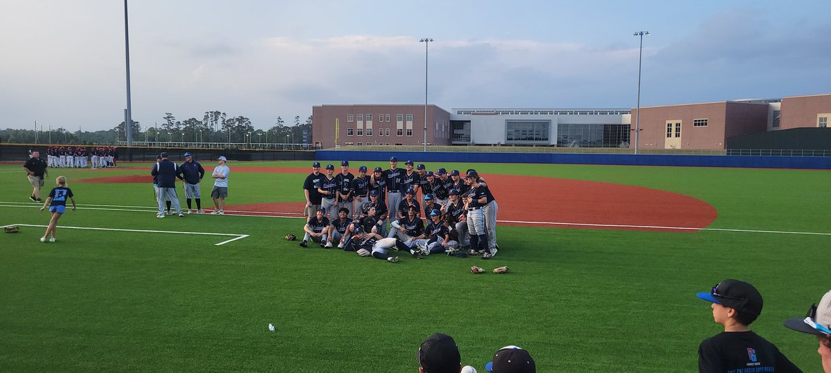 nasra_michael's tweet photo. This is what winners look like! Congrats @KWoodBaseball. Good luck in the playoffs. https://t.co/Tp9qxDLqnc
