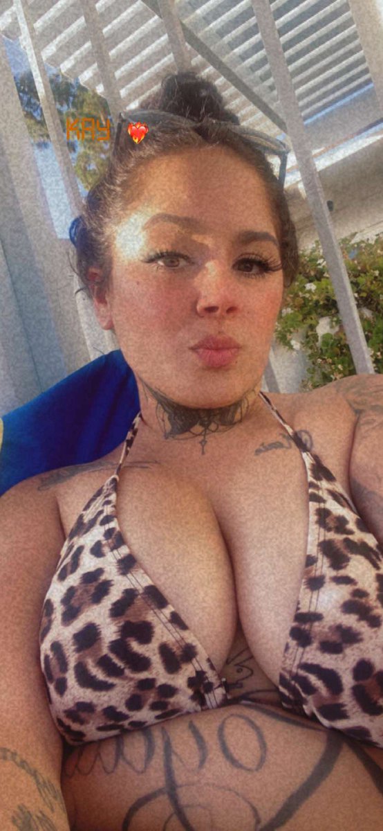 kayleedx0's tweet photo. https://t.co/2hQ0ZxpOAu