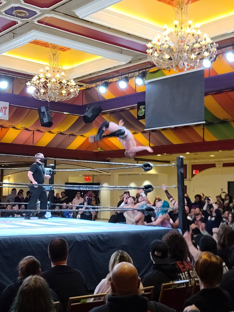 meyeky24's tweet image. SHANE FUCKIN MERCER! #GCWDEEP #IronDemon