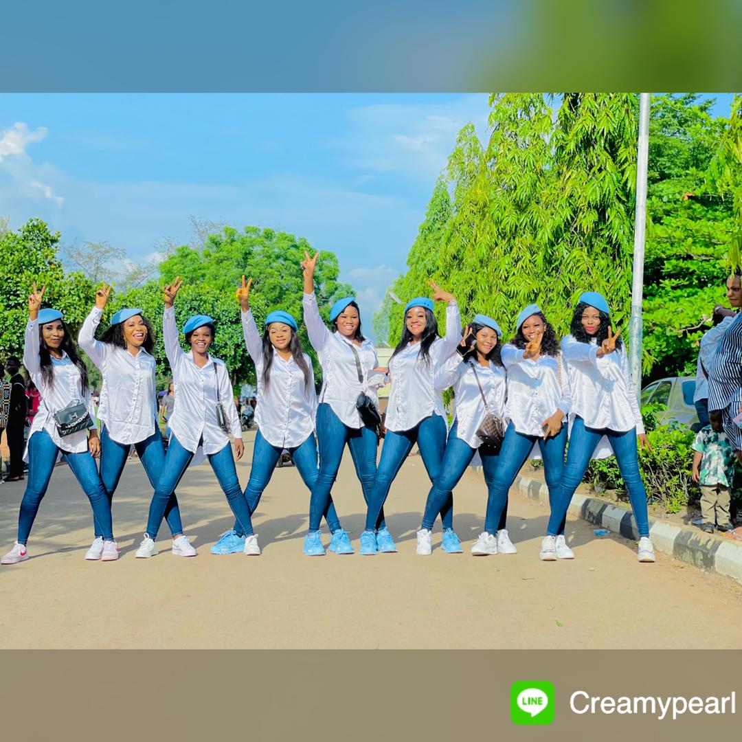 ZionJewel's tweet photo. Girls wey sabi,favour market awaits all of us https://t.co/weWFyjE4j1
