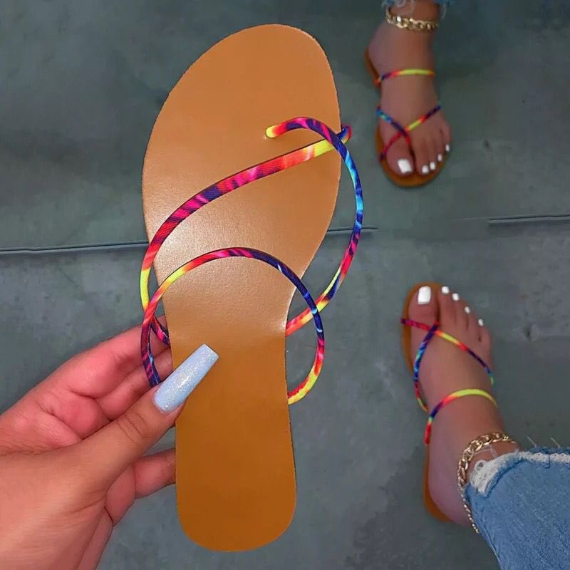 heels_sd's tweet photo. سحب سريع للعيد 
Follow 
Retweet
منشن ٣ من صحباتك وادخلي السحب 
السحب بعد ٢٤ ساعه 👀♥️ https://t.co/bR2VEHk86F