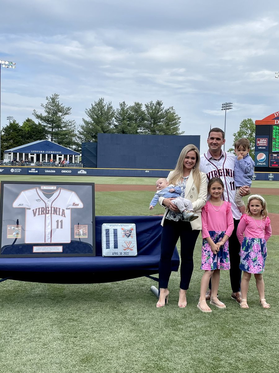 Nationals's tweet photo. Student No. 11

Congrats to Ryan Zimmerman on his UVA number retirement!

#GoHoos // #NATITUDE https://t.co/v20HelbCeh