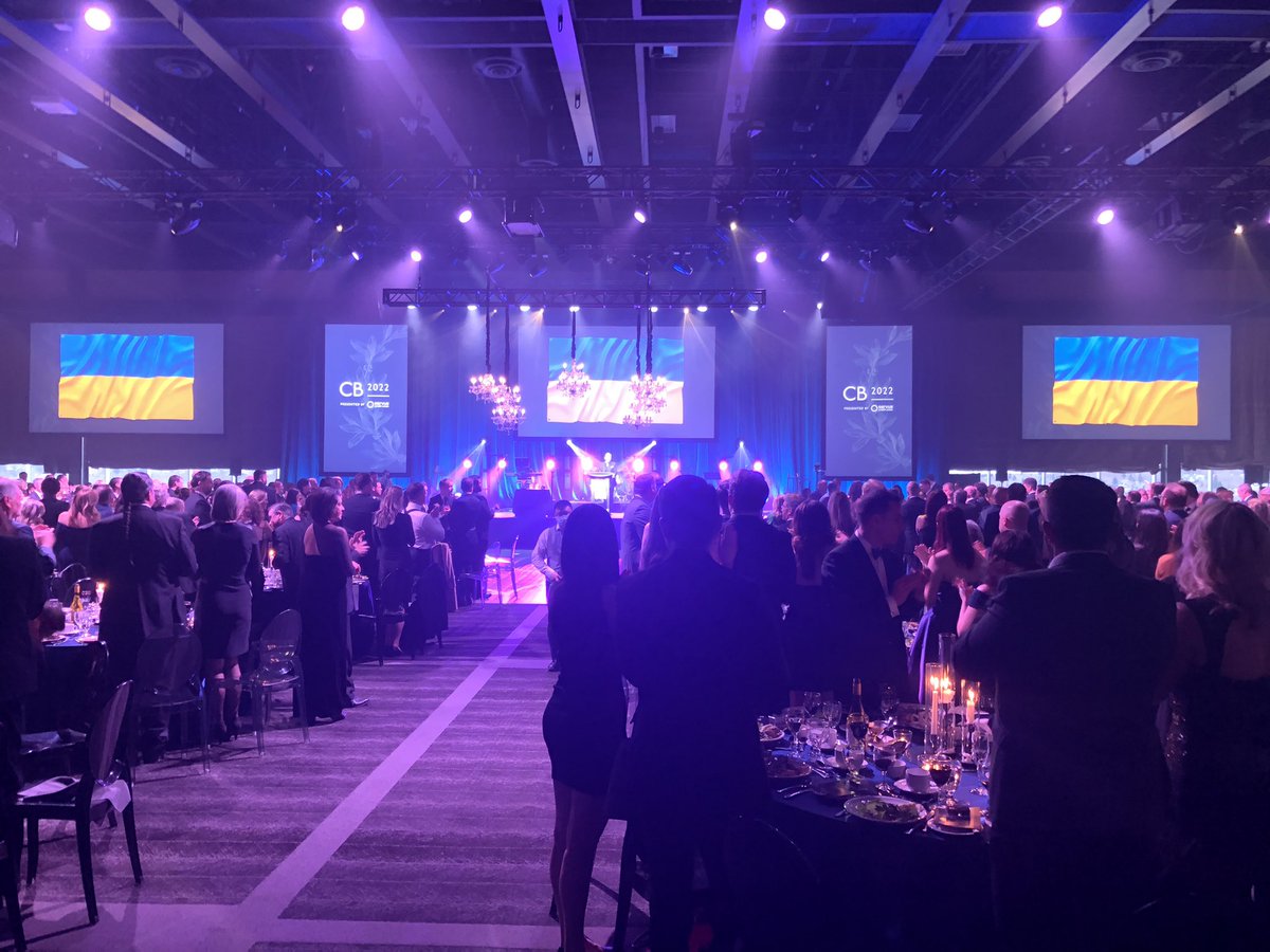 JonDRobb's tweet photo. Fantastic tribute to those suffering in Ukraine @EdmontonChamber Ball 2022 🇺🇦 #YEGChamberBall #EdmontonChamber https://t.co/IiwjsWgRuQ