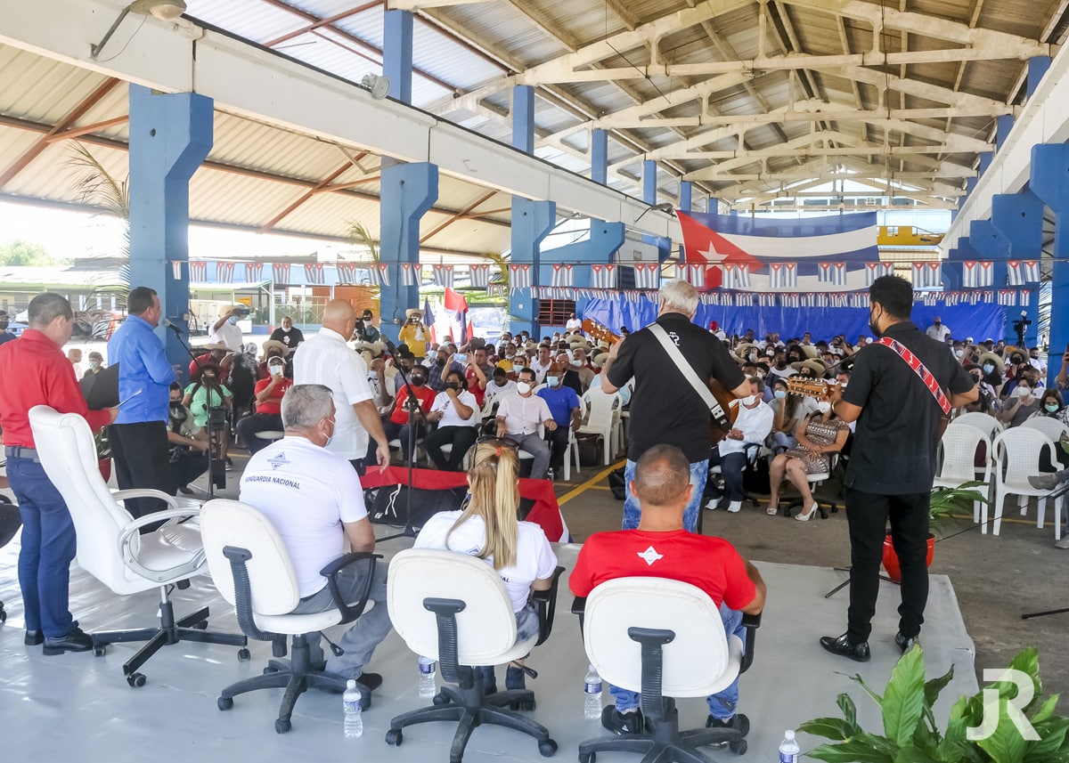 Port3Network___'s tweet photo. También la brigada internacional #PrimeroDeMayo visitó a la cooperativa no agropecuaria AutoChapt, en Wajay.

📸 @BarallobreRojas 

#VamosConTodo #CubaViveYTrabaja https://t.co/7ZcB8rc0UF