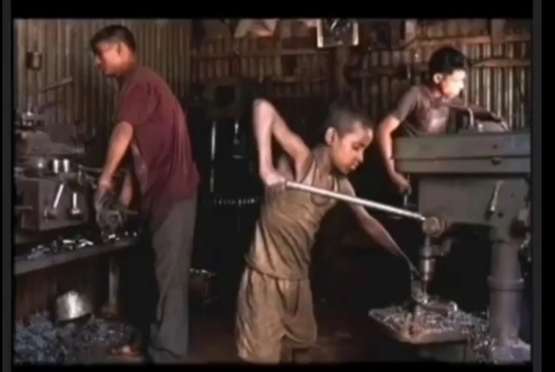 Emek En Yüce Değerdir. 1Mayıs İşçinin Ve Emekçinin Bayramı Kutlu Olsun.
#1MAYIS