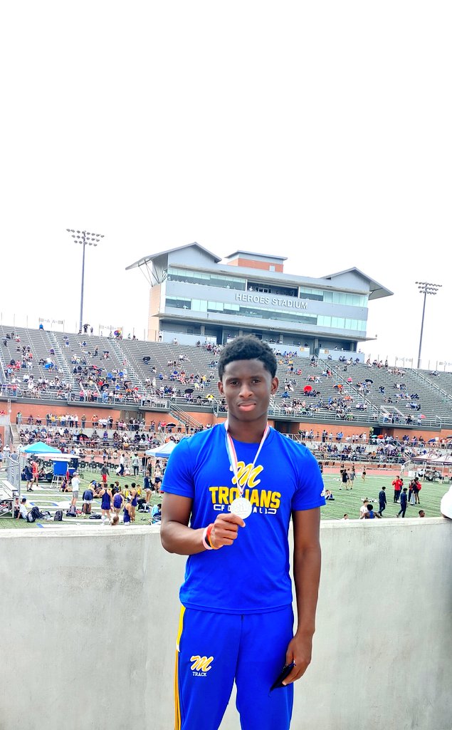 CC Moody Boys Track tweet media