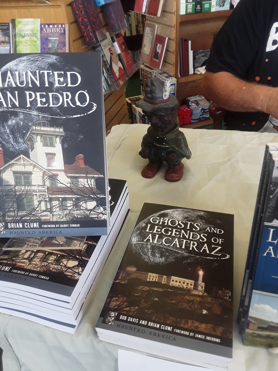 sandpiper_books's tweet photo. Author #BrianClune is helping us celebrate #IndependentBookstoreDay #booklovers. #HappyReading 2nd picture is Wyatt. Did you know that Wyatt is somewhere in every Haunted book series? Can you find him inside?
#bookworms #readingrocks #bibliophile #bookaddict @PLPIBrian https://t.co/RasZZdqBB8