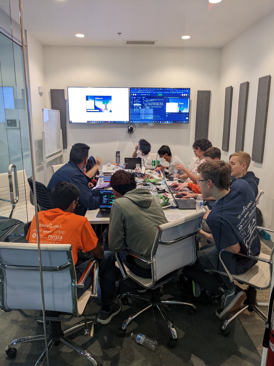 the_mr_cal's tweet photo. #hackftw hackathon was a great time today! Thanks to all our sponsors and volunteers for making it possible. @DealerInspire @NVISIA https://t.co/uWP7J1RJZw