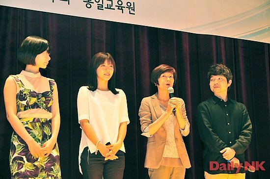 【HAJIWON Archive】ハ・ジウォン 映画【ハナ～奇跡の46日間～（코리아）】試写会 ＠ 光化門政府中央庁舎別館 2012.5.1 https://hajiwon-sunshine1023.com/drama-movie...