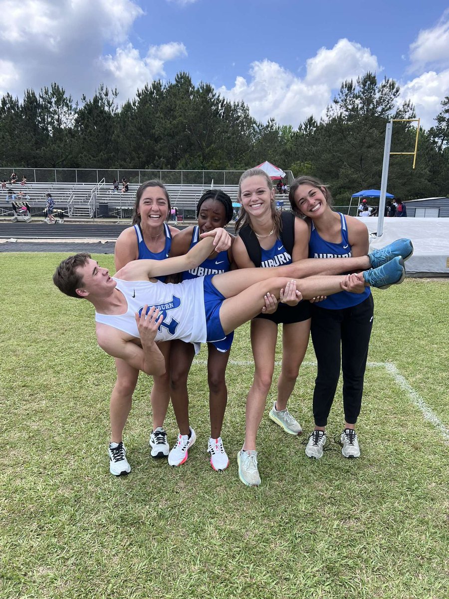 my biggest goal this year was to break the 21 second barrier, and after this weekend i’m finally part of the #sub21 club ☺️
✅2 event records into headwind
✅200 meter school record 
✅bettered state no.1 in 200
cant wait for state‼️ <a href="/CarsonYancy/">Carson Yancy</a> <a href="/jwalker_2005/">Jaden “Jwalk” Walker 🌟</a> <a href="/DjWitcher3/">Amory Witcher</a>