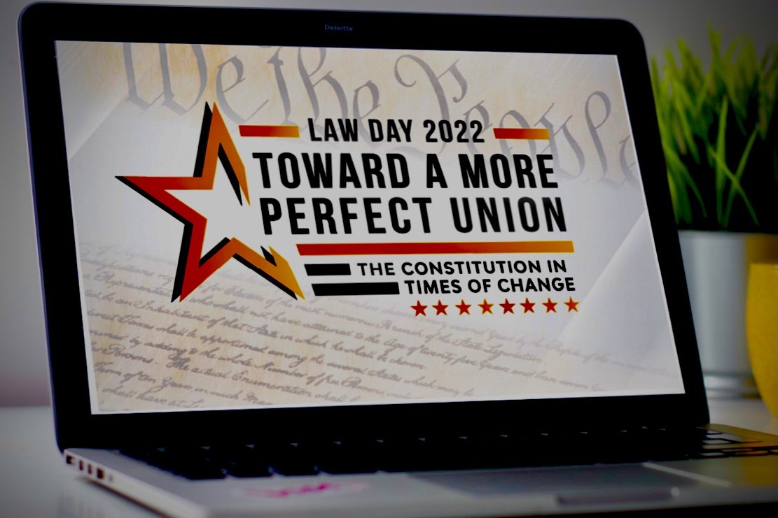 JohnBowPapa's tweet photo. Tomorrow is #LawDay2022. May we all as Americans pledge to embrace our differences, and work together hand-in-hand toward a more perfect union. The survival of our great nation depends on it
#AHouseDividedCannotStand
๐โ๏ธโ๏ธ๐๐ https://t.co/8lfV5jJUy7