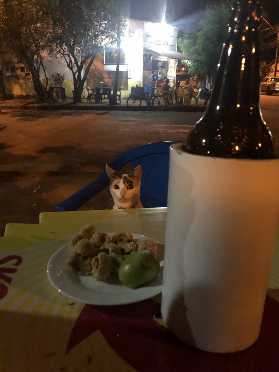 hoy es nuestra primera cita y estoy re nervioso miren lo linda q es