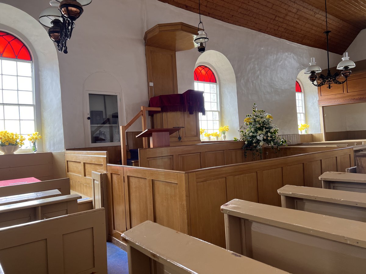 moonbites's tweet photo. #StPetersKirk #SouthRonaldsay open again yesterday. A rare and fascinating internal layout. A church that matters so much to the community around it. @Saint_Magnus #StPetersKirk & #TheItalianChapel significant #Orkney #churches. #LongTableCommunion #BoxPews @HistChurchScot https://t.co/Z9nFdTLnpQ