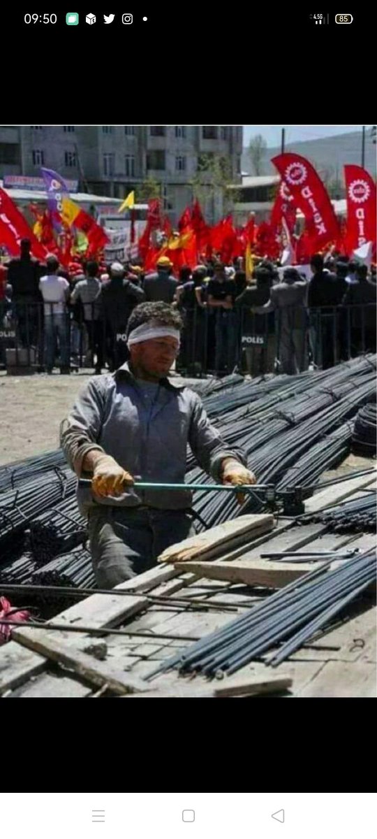 #1Mayıs since:2022-04-29_04:06:04_UTC herşey sahte herkes şov peşinde
Ezilen sömürülen hep ayni