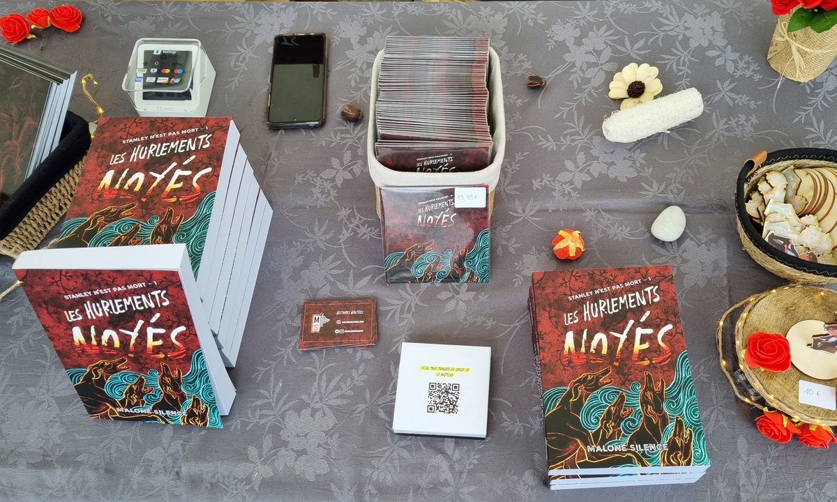 TatyanaRmzt's tweet image. Le copain @MaloneSilence vous attends à #Rennes sur le @OuestHurlant ! C'est le moment de découvrir son roman d'#horreur #fantastique : #LesHurlementsNoyés !

Ne suivez pas la Lumière, qu'ils disent, mais suivez les chiens !