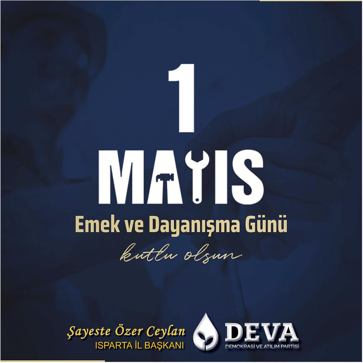 OzerSayeste's tweet photo. İş kazası ile cinayet gibi ölümlerin sona ermesi,emeğin ve alınterinin karşılığının tam olarak verilmesi, ülkemizin ucuz isgücü cenneti olmaması,1 Mayıs 'ların gerçek anlamda emek ve dayanışma günü olarak kutlanacağı günlerin gelmesi,dileği ile #1mayıs #DerhalBugun #Devapartisi https://t.co/mrUuE3GRMx