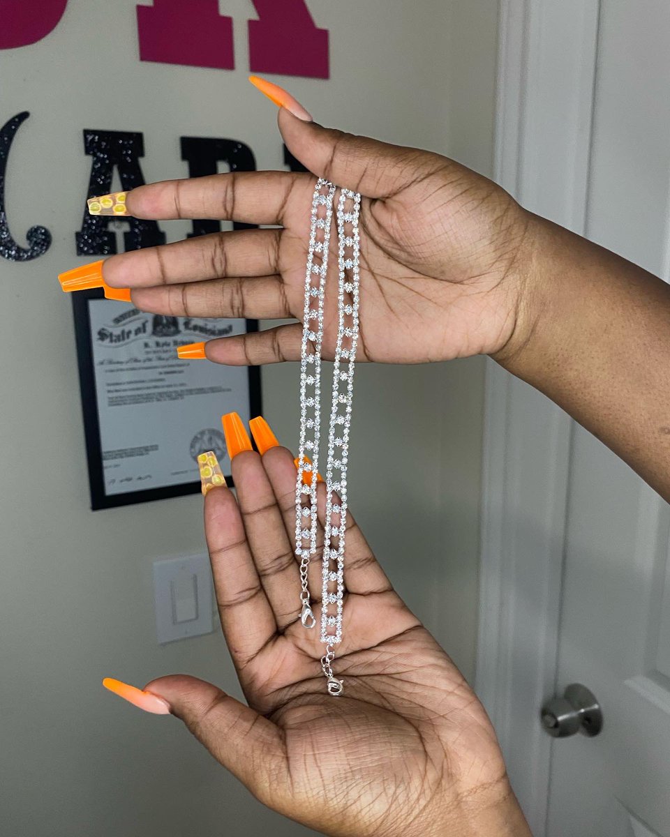 charms_jk's tweet photo. We gone step for her #willow it just something about it that we can’t shake. 💅🏾 

Don’t forget to check the site &amp; hit the subscribe button. 

#ankletbracelets #charmbracelets #charmed #ankletbracelet💙 #nails #nails💅 #nailsdesign  #explorepage✨ #jewelry https://t.co/nxxno9UY4G
