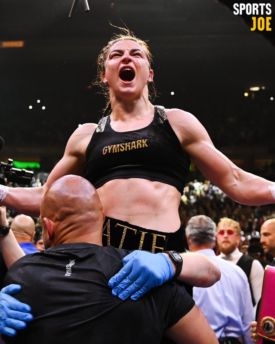 AND STILL!!!!! 🙌

After those brutal 4th and 5th rounds, <a href="/KatieTaylor/">Katie Taylor</a> was looking done. How she was able to dig deep and pull that victory out is simply incredible 👑🇮🇪