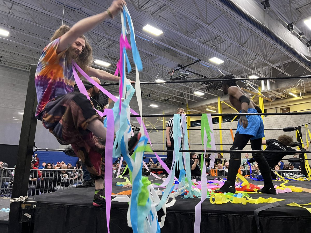 Piledriver_Pod's tweet photo. Lemmy is a vibe @MegaWrestling #BDB10 https://t.co/AXWsrUtsrL