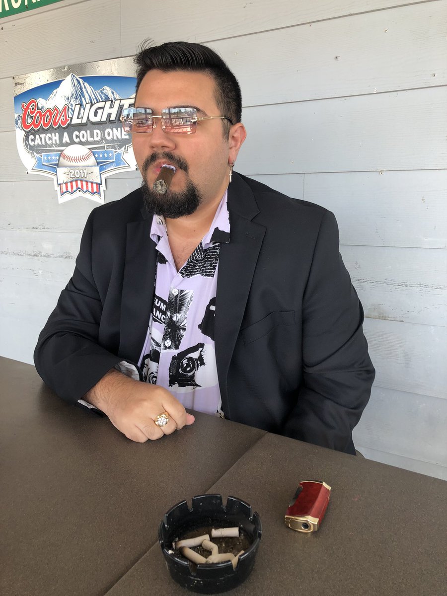 Loved the cigars I ordered from <a href="/stogiebird/">Stogiebird</a> <a href="/CodyRhodes/">Cody Rhodes</a> 😄