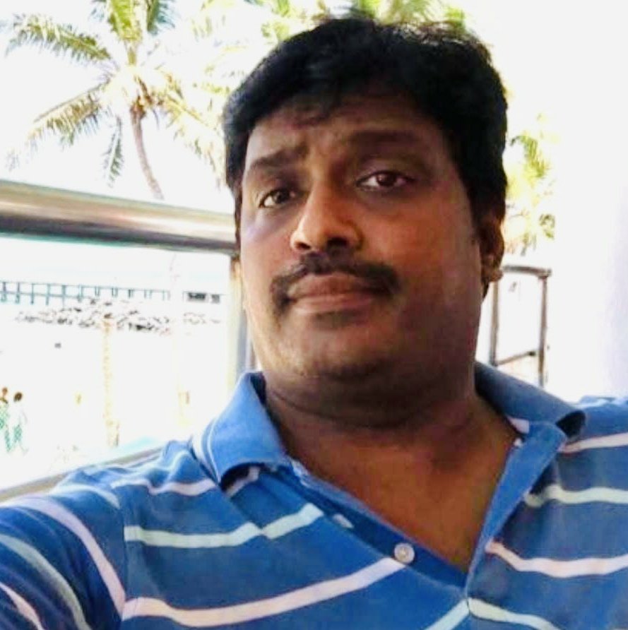 kayaldevaraj's tweet photo. மே 1, குழந்தை வேலப்பன் இயக்கத்தில் @Actor_Krishna , #SwathiReddy நடிப்பில் வெளியான #Yaakkai என்ற படத்தின் தயாரிப்பாளர் முத்துக்குமரன் சுப்பிரமணியன் முதலாண்டு நினைவு தினம். இவர் கடந்த ஆண்டு கொரோனா தொற்றால் பாதிக்கப்பட்டு, தனது 47வது வயதில் திடீரென்று மரணம் அடைந்தார்.
#RIPMuthu https://t.co/gLXj3IXDaO